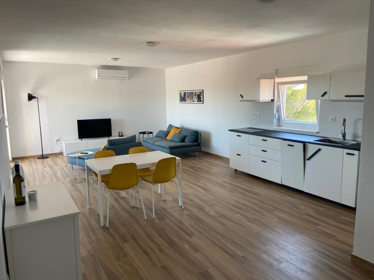 Daniela Family Apartment - Top Floor - New & Quite Location - Great Sea & Island View Vir Luaran gambar